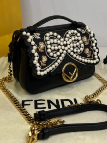 شنطة فندي FENDI