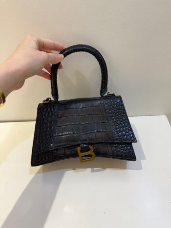 شنطة بالنسياقا Balenciaga